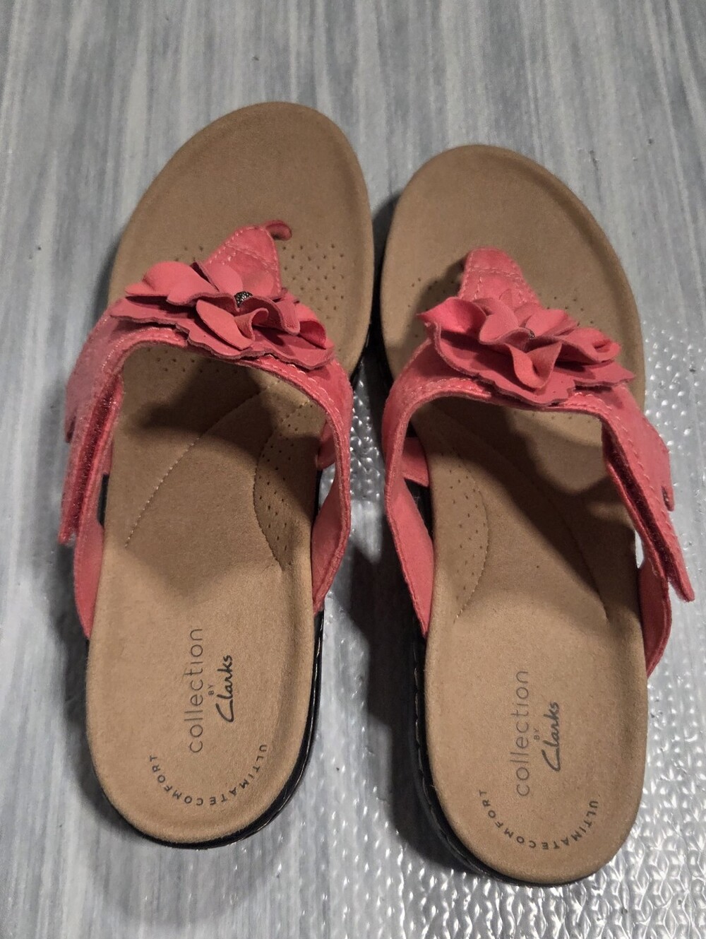 NWOT Clarks Coral Pink Flower Laurieann Gema Thong Sandals Size 6 - Picture 4 of 9